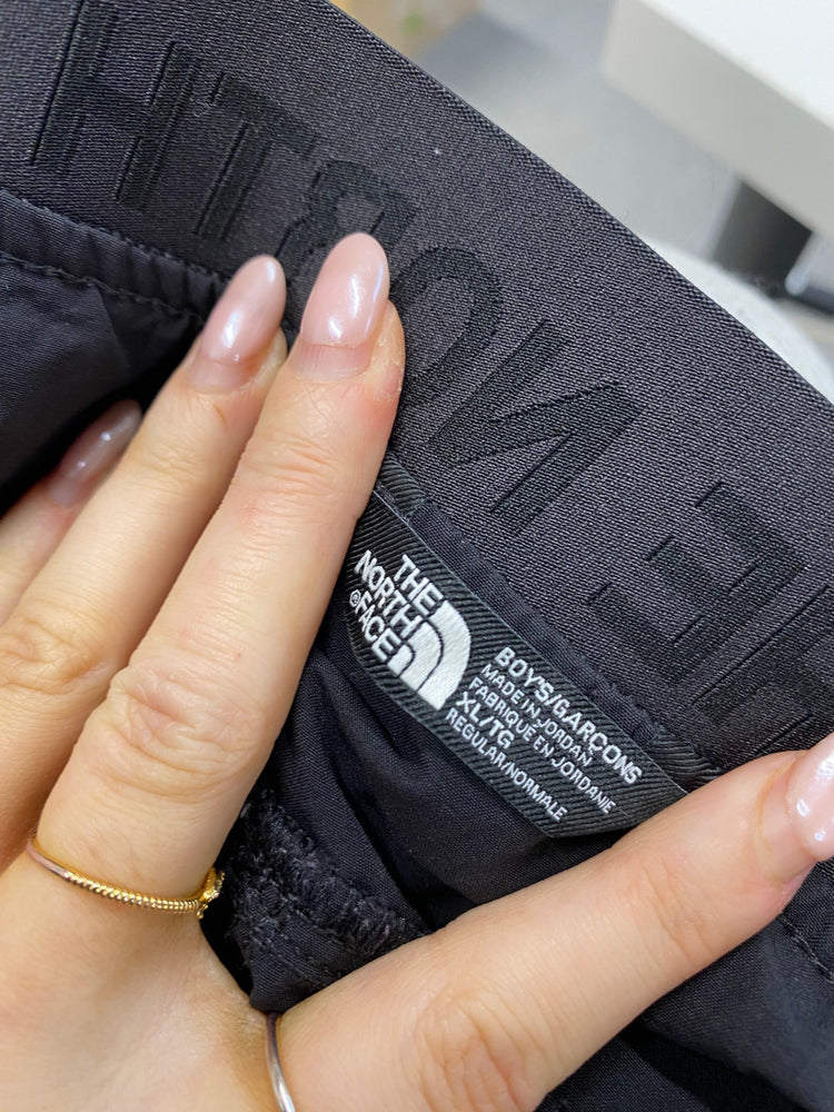 Fabulous The North Face boys Joggers 14-16yrs Black JG527