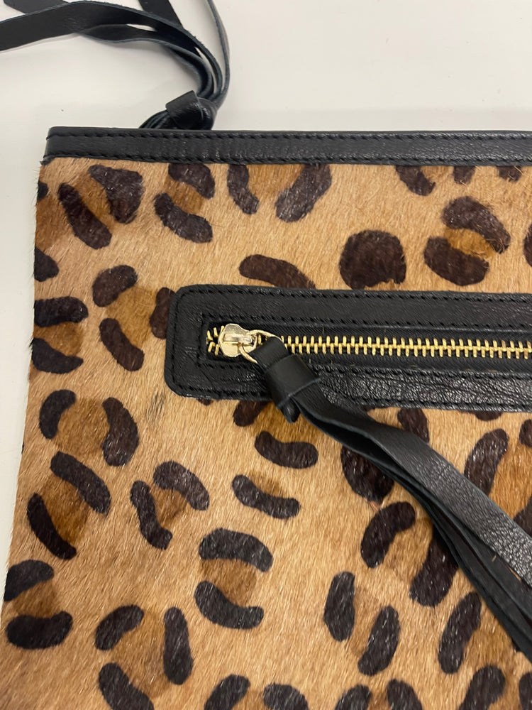 Stunning River Island leopard Leather Clutch Bag Medium CT551