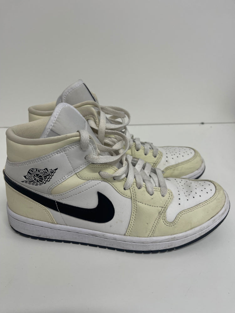 Stunning Nike Air Jordan 1 Mid SE Sneakers Uk7 Coconut AC002