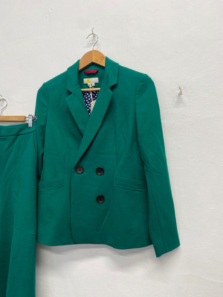 Stunning Boden Suit UK 10 petite Emerald green new CT551