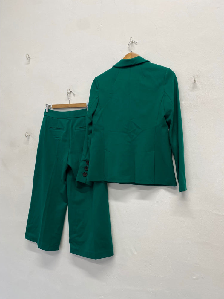 Stunning Boden Suit UK 10 petite Emerald green new CT551