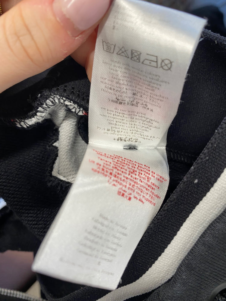 Classic kids Givenchy Shorts 12yrs Black side stripe BB001