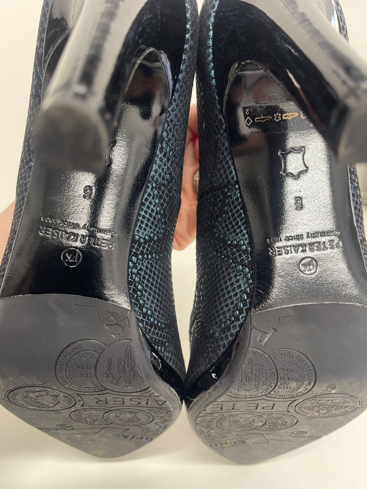 Stunning Peter Kaiser snakeskin court heels Uk6 Dark blue FB552