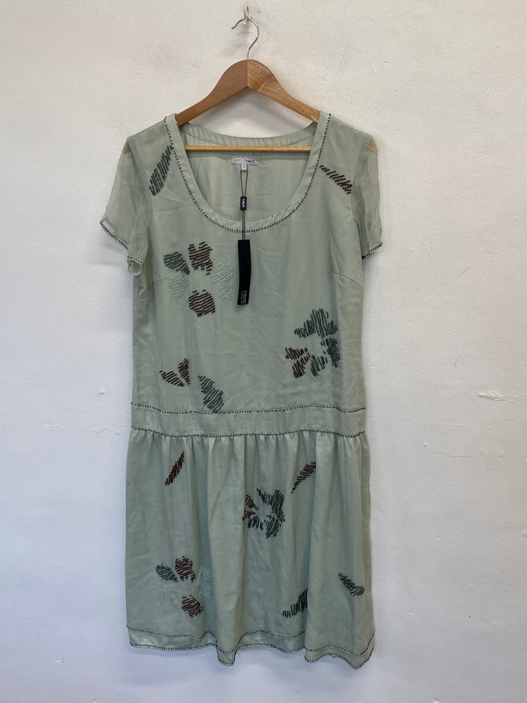 Stunning Next silk Midi Dress UK 16 Mint Green embroidered FB552