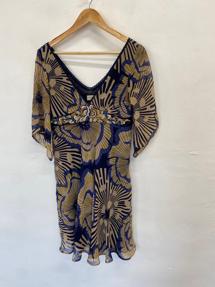 Stunning Karen Millen silk Midi Dress UK 12 Beige navy floral JP001