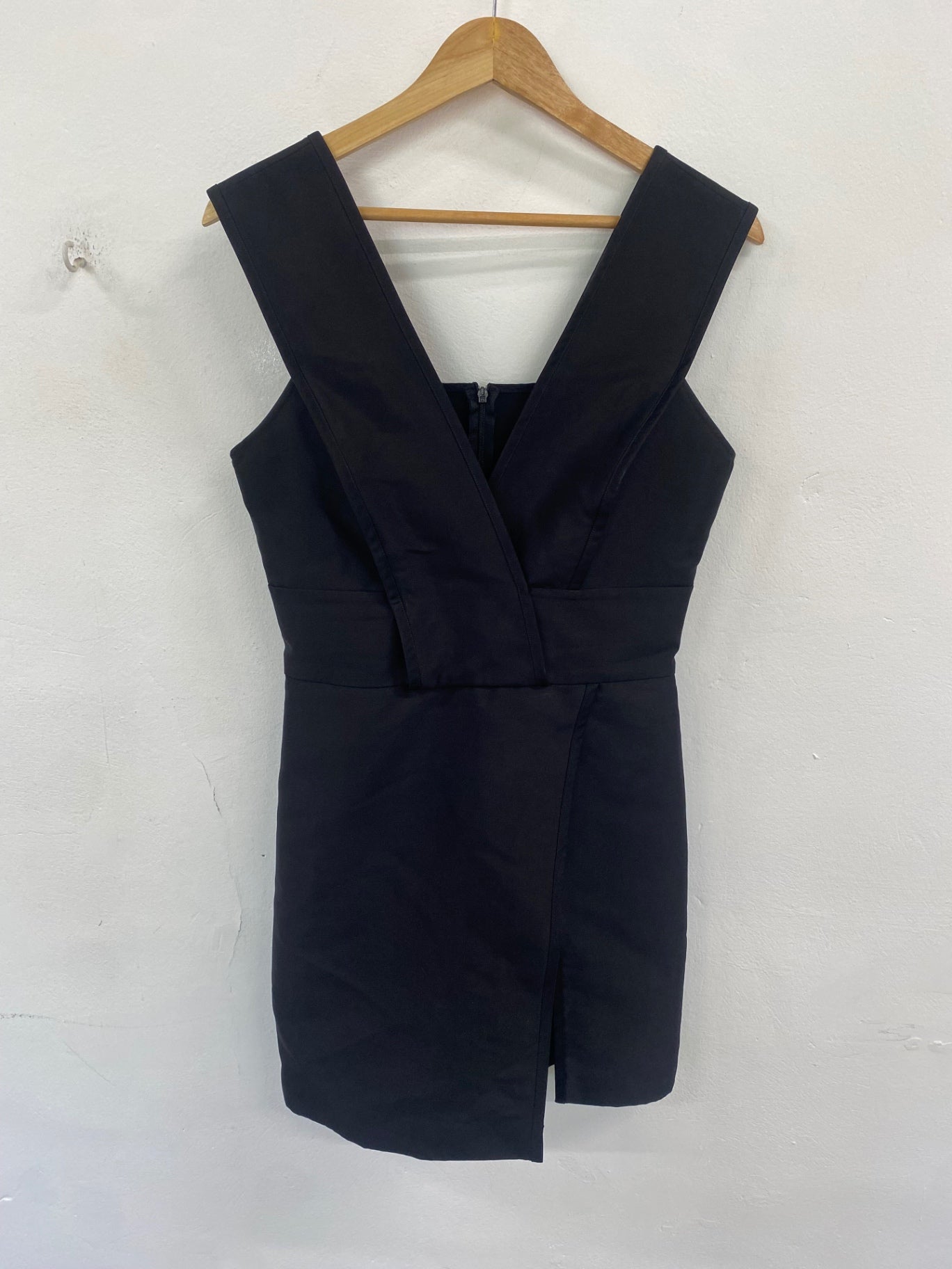 Fabulous Armani Exchange Cocktail Dress UK10 Black classic JW603