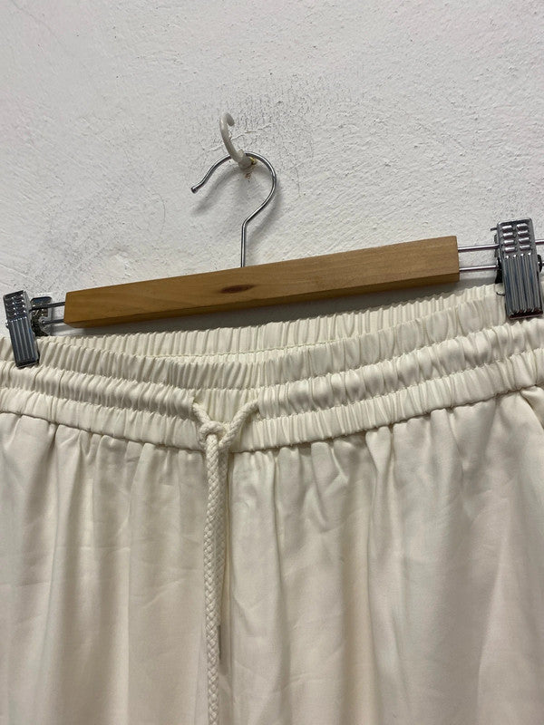 Fabulous Stradivarius Wide leg ivory joggers UkL summer chic KS002