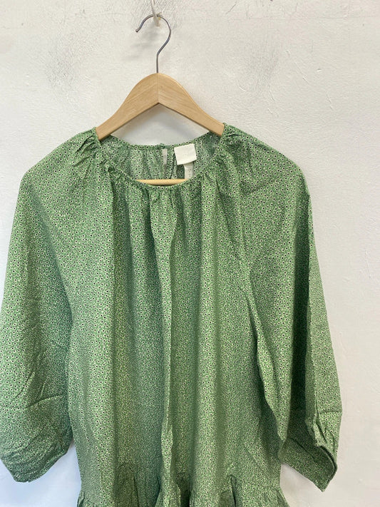 Stunning h&m green daisy pattern smock UK M MB001