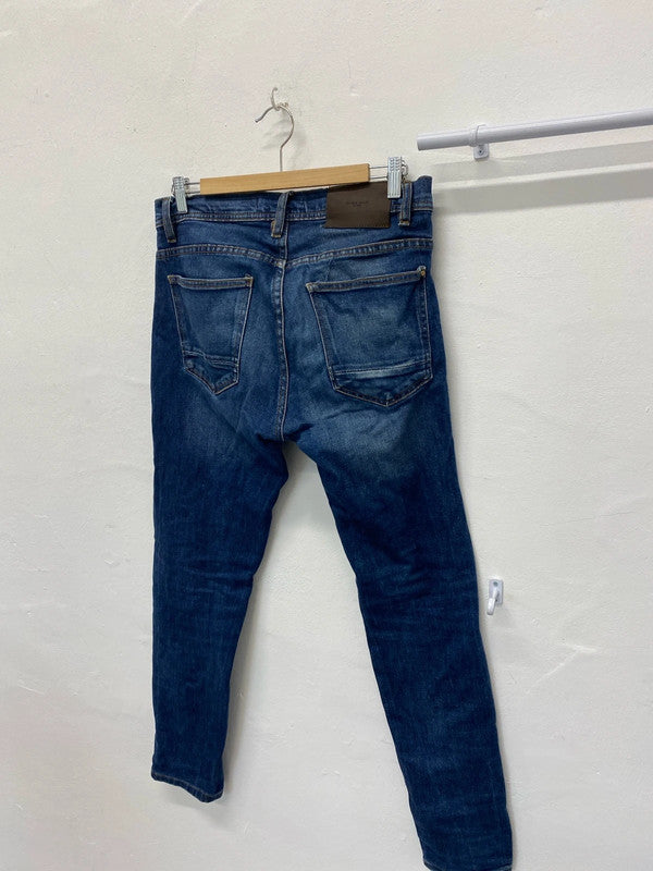 Fabulous Men’s Zara blue indigo jeans Waist 31 Leg 31.5 JA001