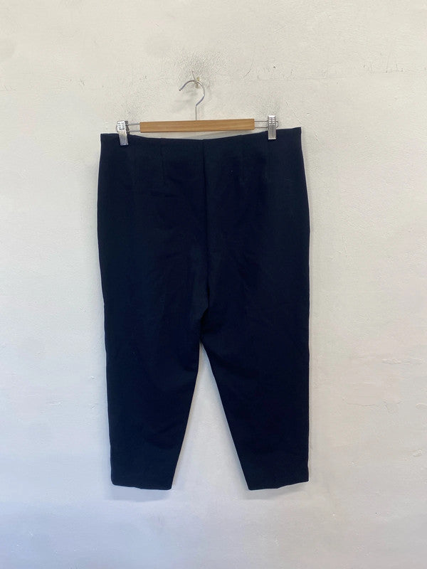 Lovely m&s navy short trousers office UK 14 short AO001