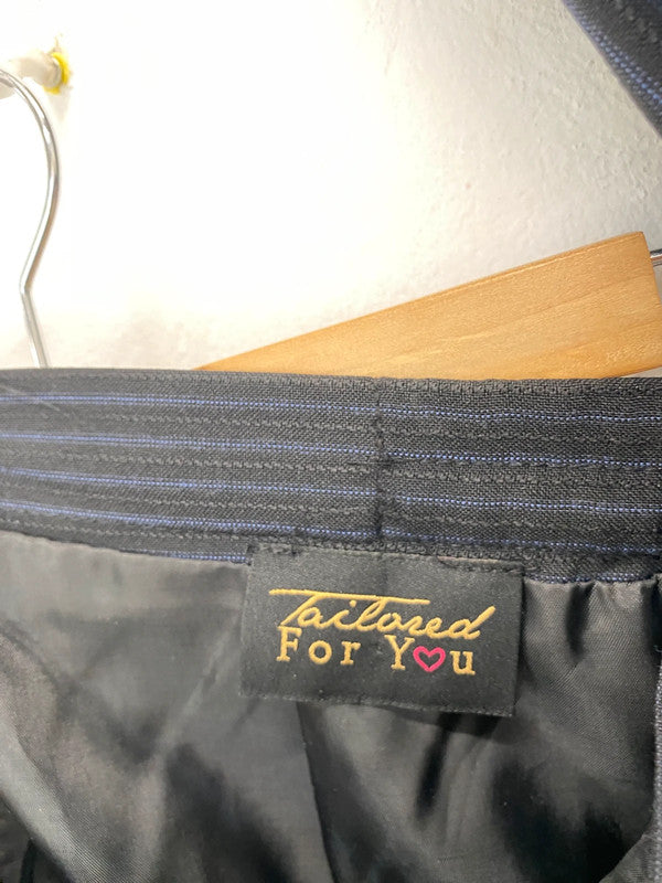 Lovely trio of tailored for you pinstripe navy blazer trouser and skirt UK 22/24 NC001 #57