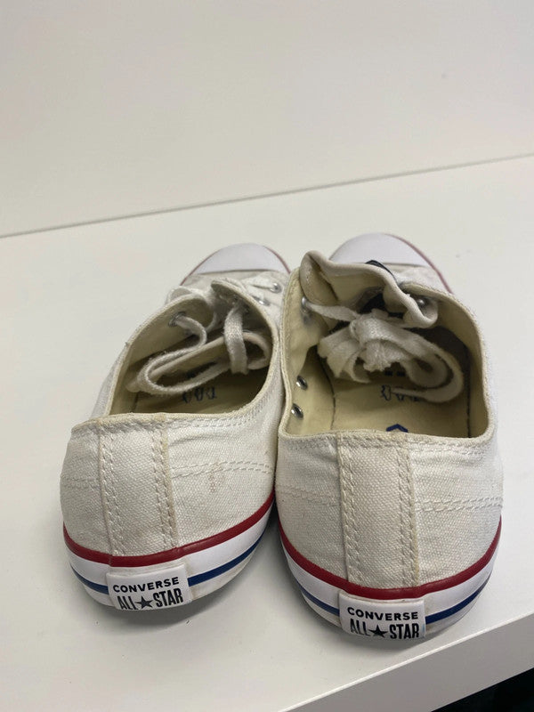 Fabulous Converse white flats UK6 classic pumps RF001
