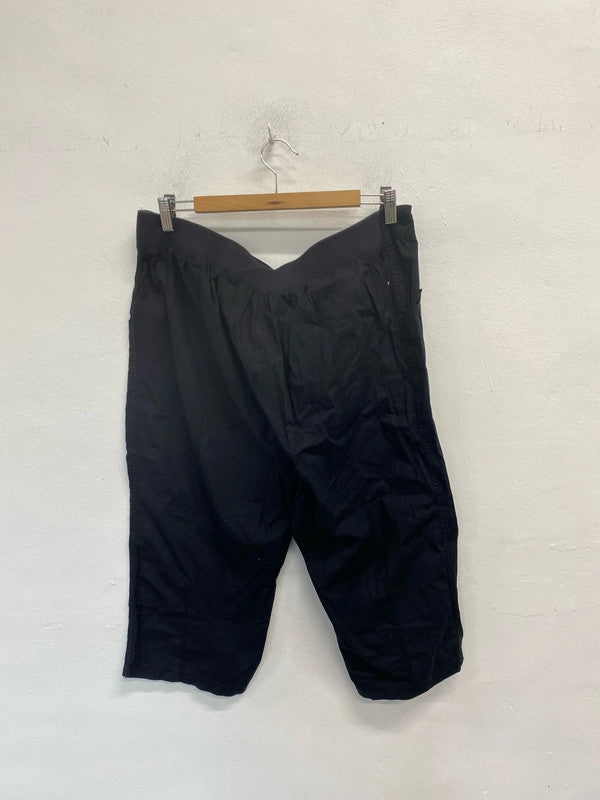 Lovely Bm casual black cropped trousers UK 18 YM001