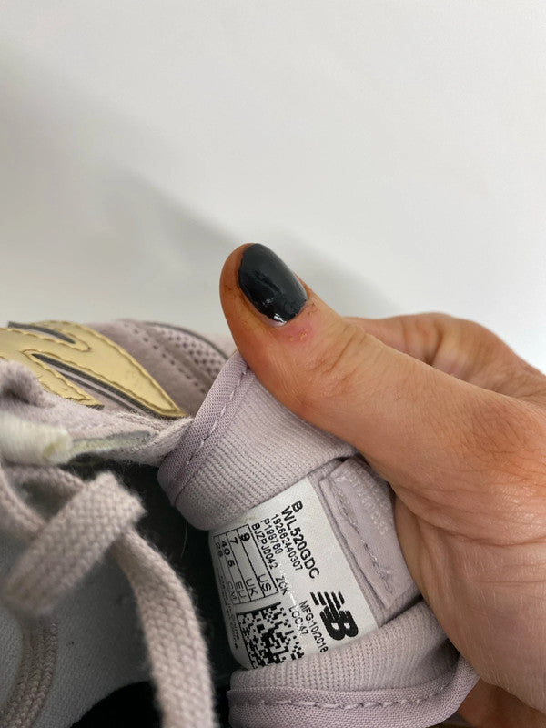 Fabulous New Balance 520 Lilac & Gold trainers Uk7 NN001