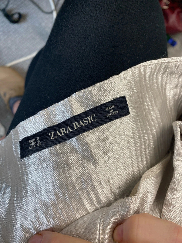 Stunning Champagne silver pleated silver shorts UkS JB001