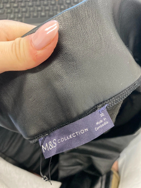Lovely bundle 2 yours M&S faux leather legging bundle UK 22 RM002