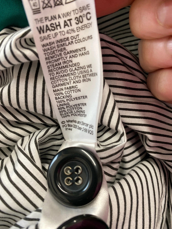 Fabulous M&S emerald Green mini short cotton mac Uk10 JA002