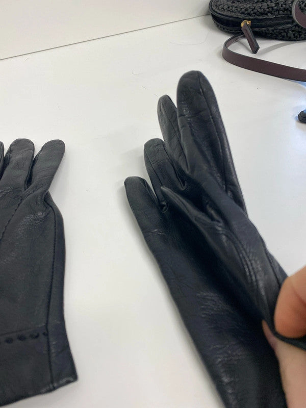 Fabulous Fiore black ladies leather gloves UkM/L LD003