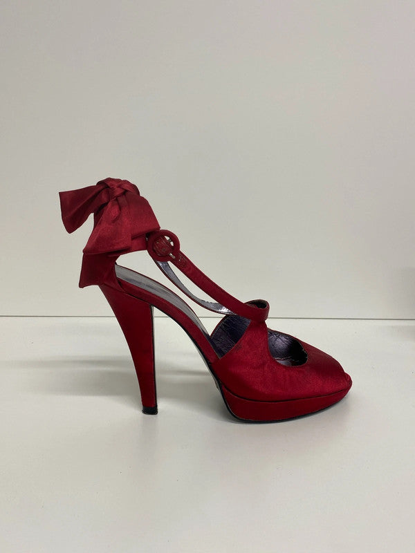 Carvela Elegant Red Satin Bow Detail Heels UK 5 AE001