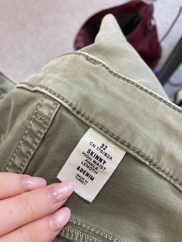 Lovely &denim khaki cargo trousers skinny high waist W 32 KM003