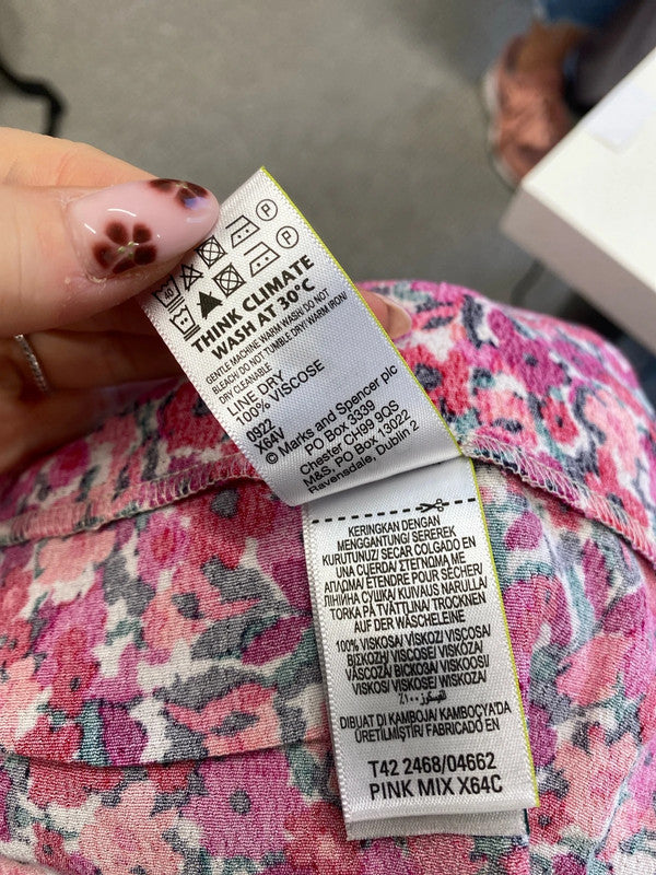 Lovely m&s pink foral fit and flare skirt UK 10 JM005