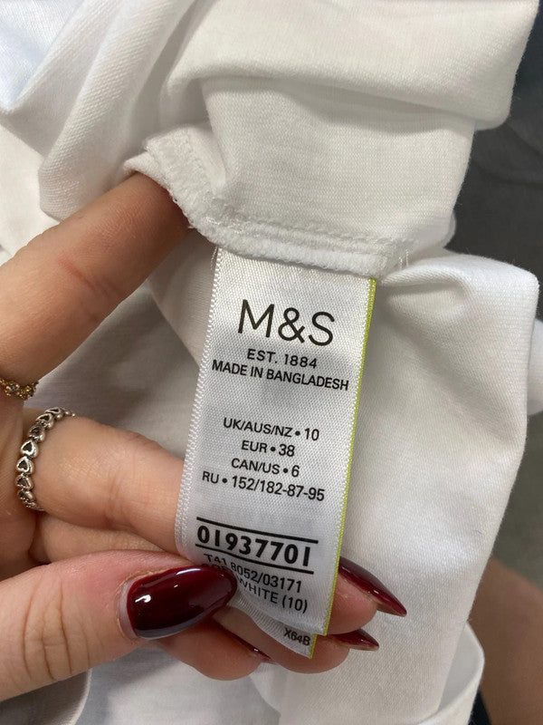 Lovely Marks & Spencer white turtleneck sleeveless top UK 10 MM005