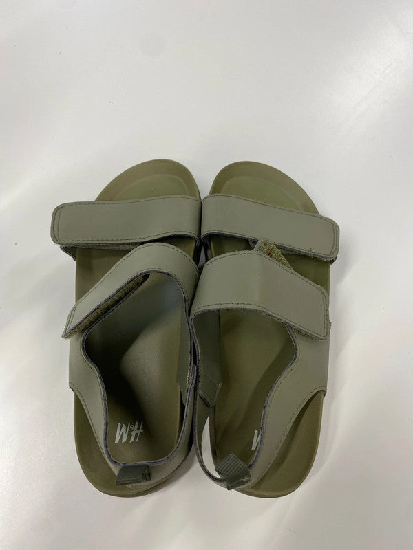 Lovely children’s H&M khaki sandals strap Velcro UK 12 KS002