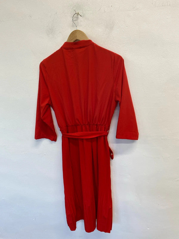 Stunning boohoo red pleated tie dress UK 12 LL003