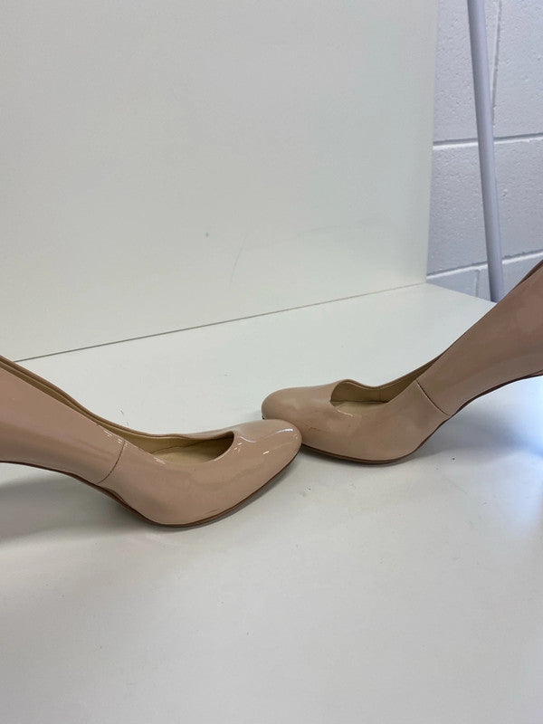 Fab Nine West Nude heels Uk4.5 Classic court MD002