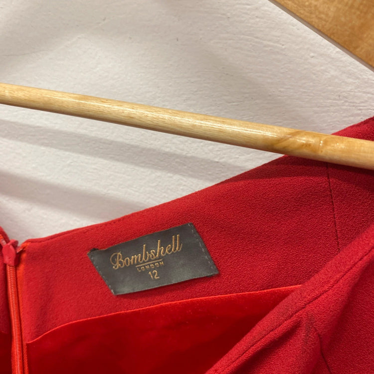 Fabulous Bombshell London confidence dress sultry red Uk12 TC002