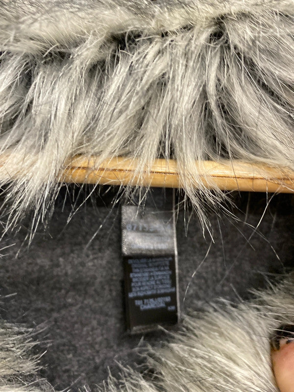 Fabulous M&S faux fur lined super soft poncho One Size JR001