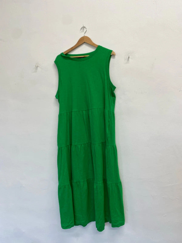 Lovely F&F green tiered maxi dress UK XL NC001