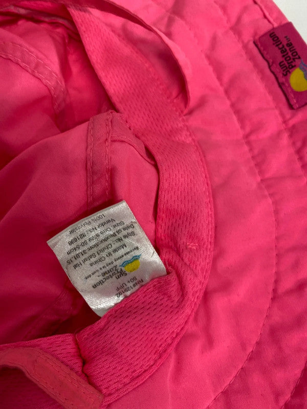 A pair of Sun protection zone colour changing hats Age12-2 JS004