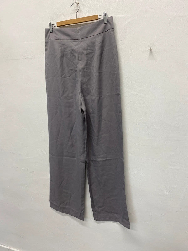 Fabulous Grey wide leg Boohoo Uk14 trousers MS002