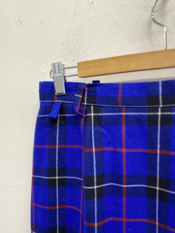 Fabulous Vintage wool tartan pencil skirt Uk10-12 W30 KD001
