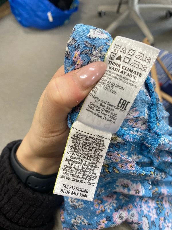 Stunning m&s floral maxi dress UK 14 LW005