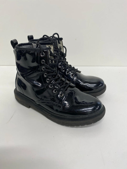 Classic Lelli Kelly patent lace up boots UK1 33 MA003