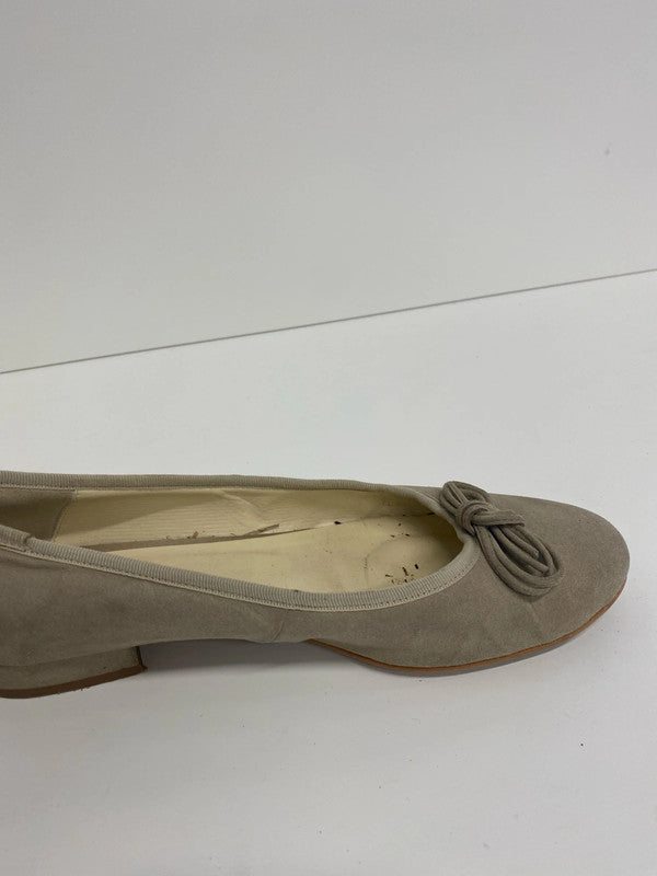 Cute classic Beyond Skin ballerinas taupe Uk7 EU 40 not leather RF001