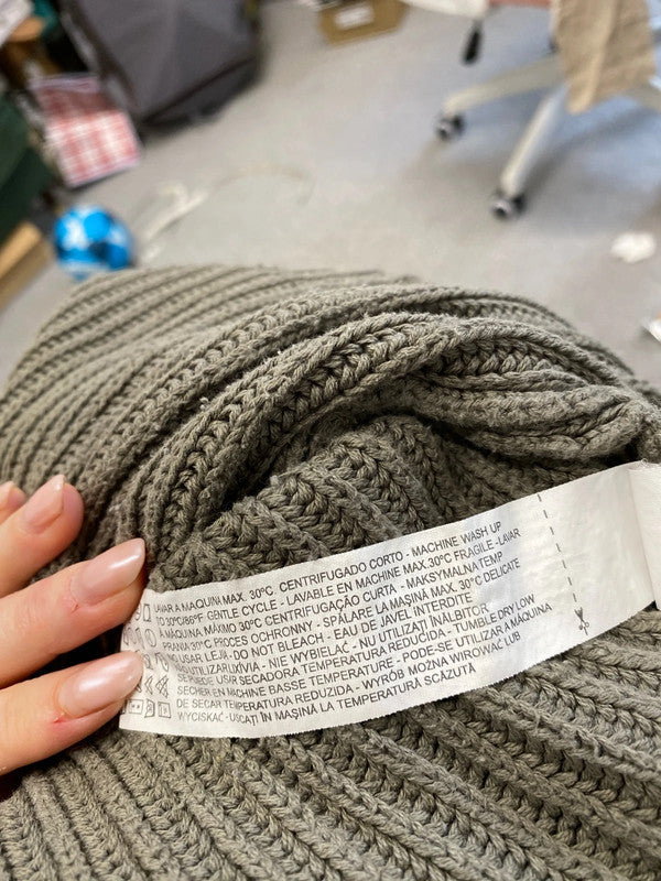 Lovely zara khaki knit jumper UK A JB001