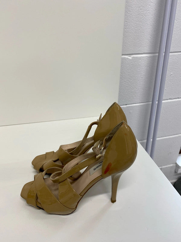Fabulous LK Bennett taupe patent stilletos UK6 KM004