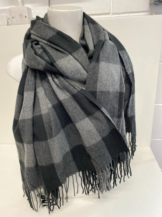 Fabulous super soft black grey cheque scarf one size JR001