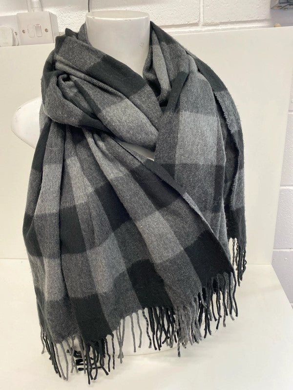 Fabulous super soft black grey cheque scarf one size JR001