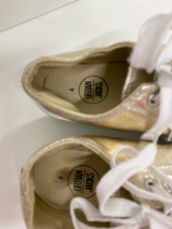 Fabulous Urban Jacks Gold trainers Uk4 JS004