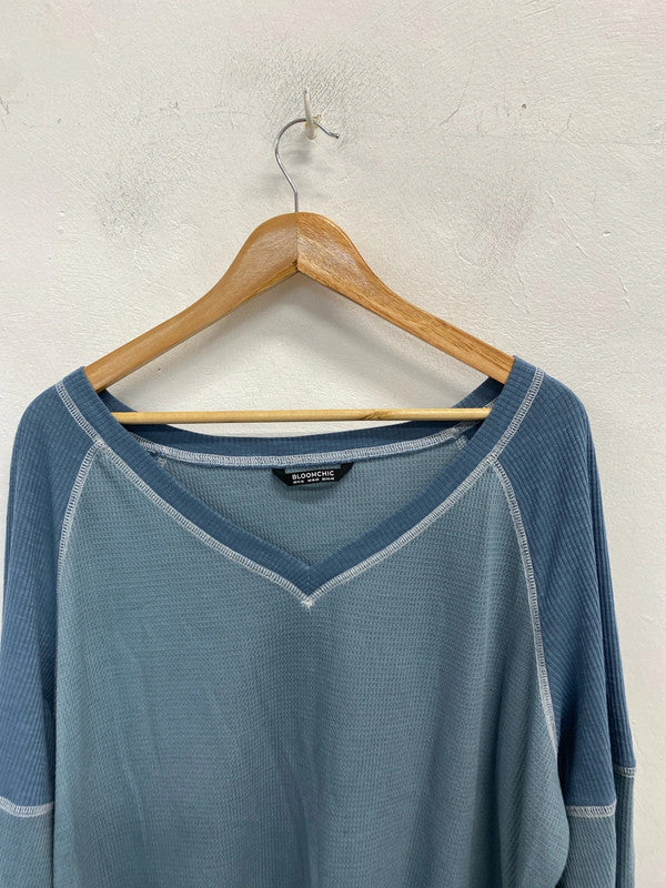 Lovely bloom chic blue colour block top UK 18-20 LG004