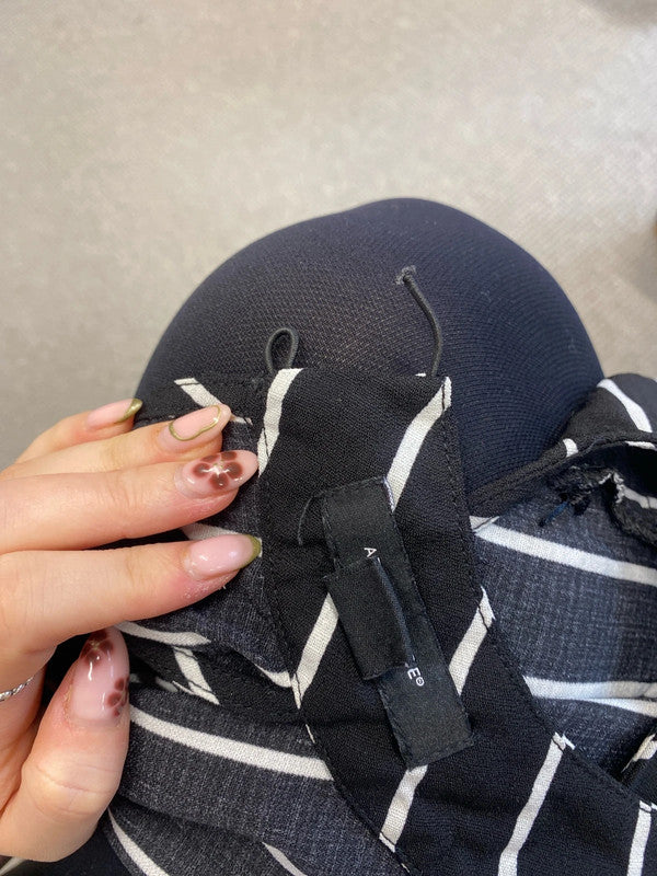 Lovely atmosphere black white striped Halterneck jumpsuit UK 12 MB001