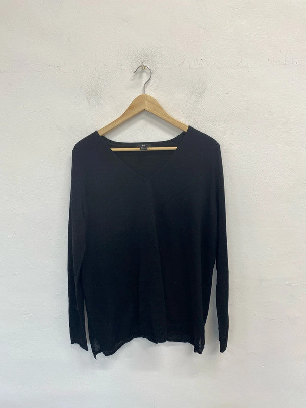 Lovely H&M black v neck longline jumper UK L KM003