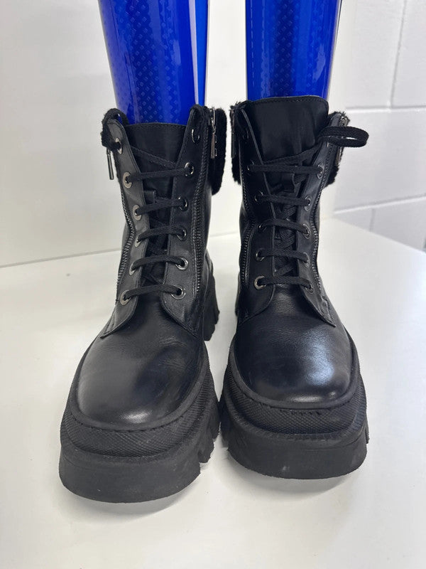 Fabulous Carvela leather stomper boots faux fur trim UK6 SD002