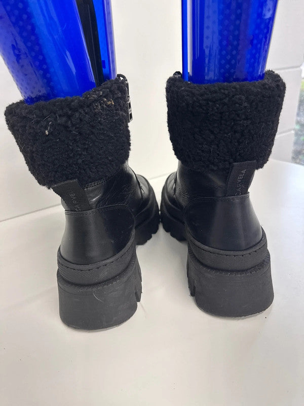 Fabulous Carvela leather stomper boots faux fur trim UK6 SD002