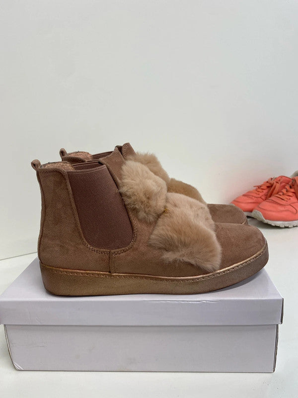 Fabulous Ideal shoes pink fluffy boots uk6 GK002