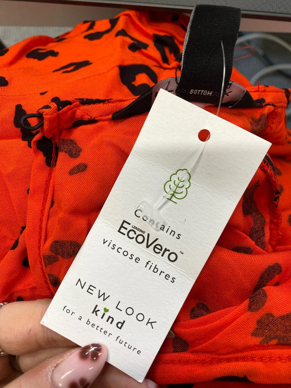 Lovely new look red leopard blouse nwt UK 12 NN001